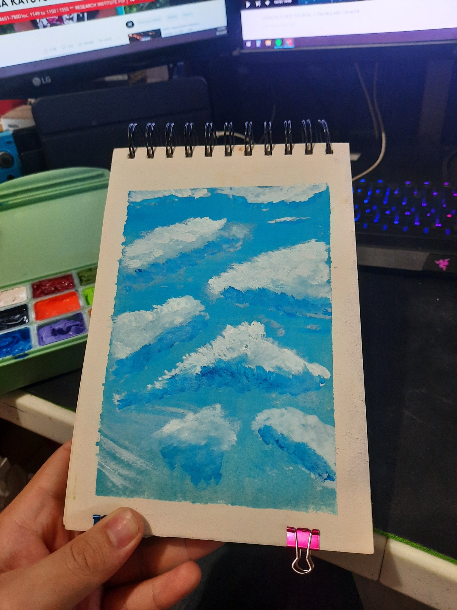 CLOULDS